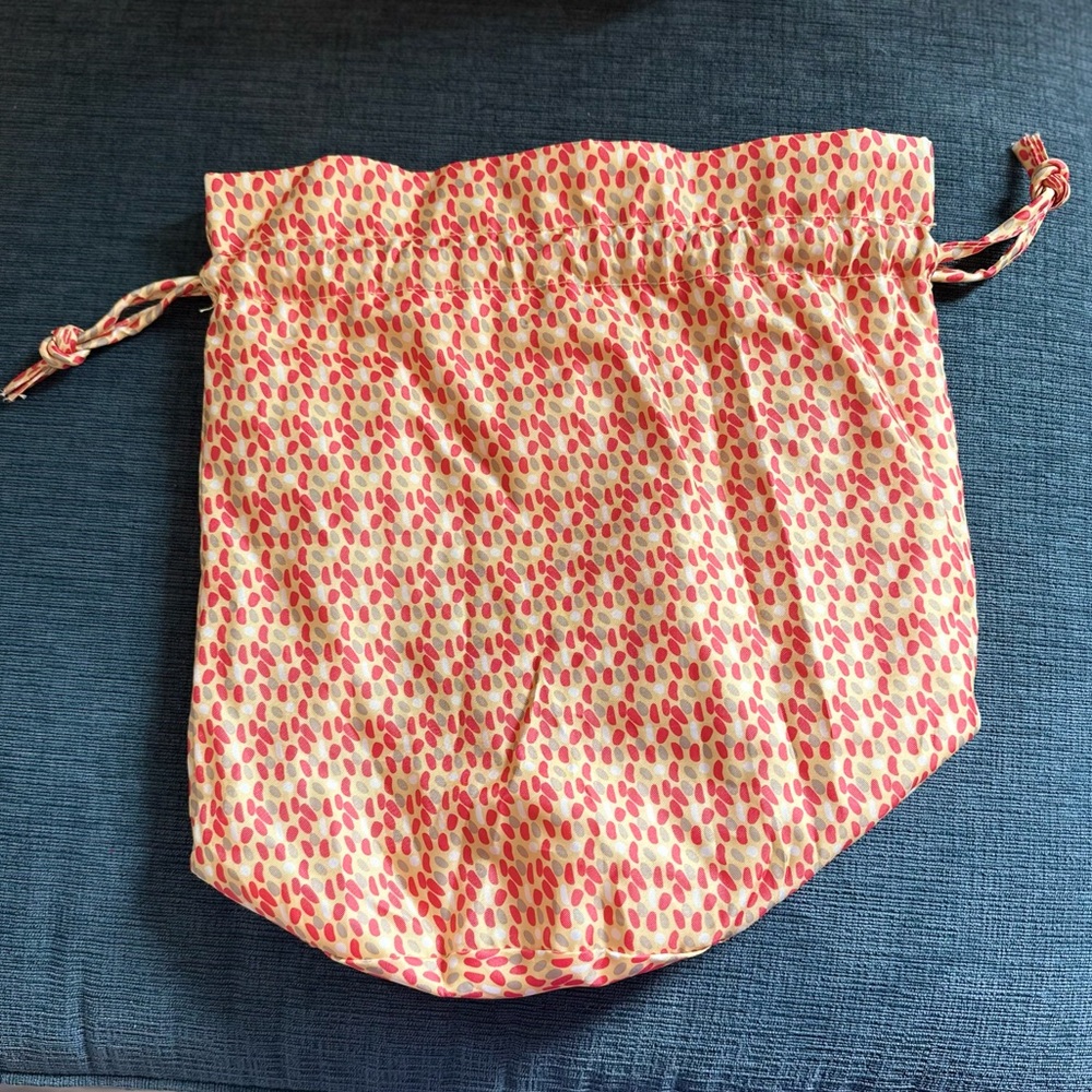 VERA BRADLEY Patterned Ditty Bag